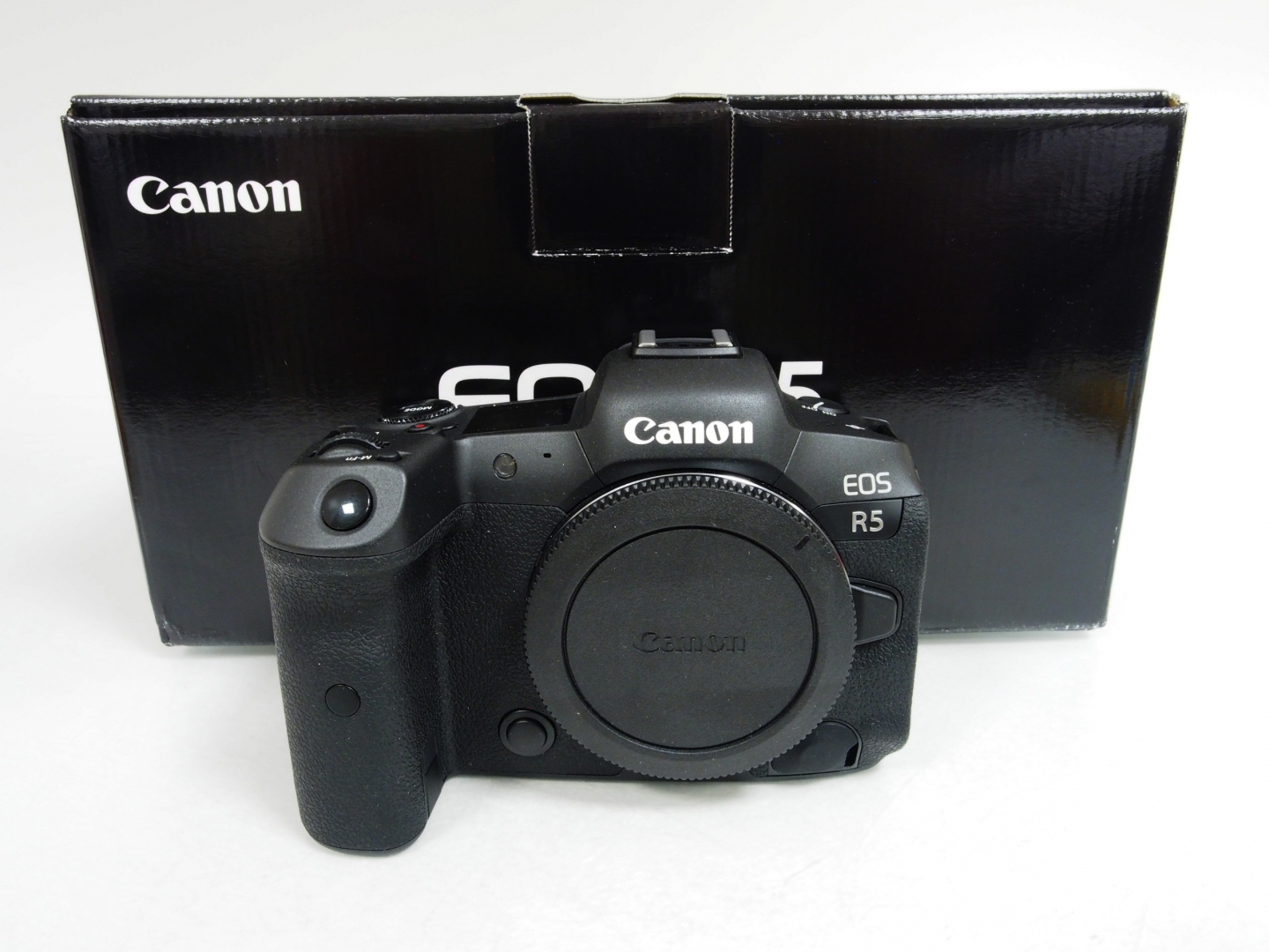 Canon EOS R5