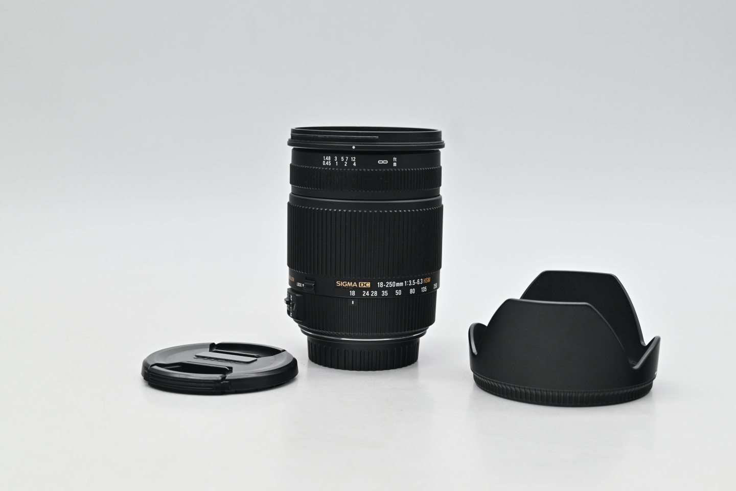 Sigma 18-250mm f/3.5-6.3 DC Macro OS HSM