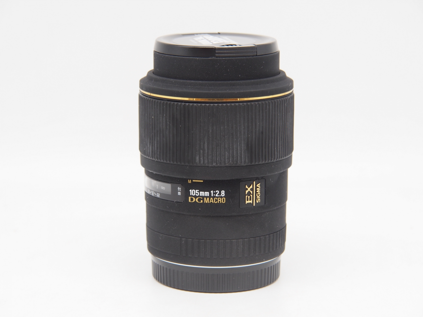 Sigma 105mm f/2.8 EX DG Macro