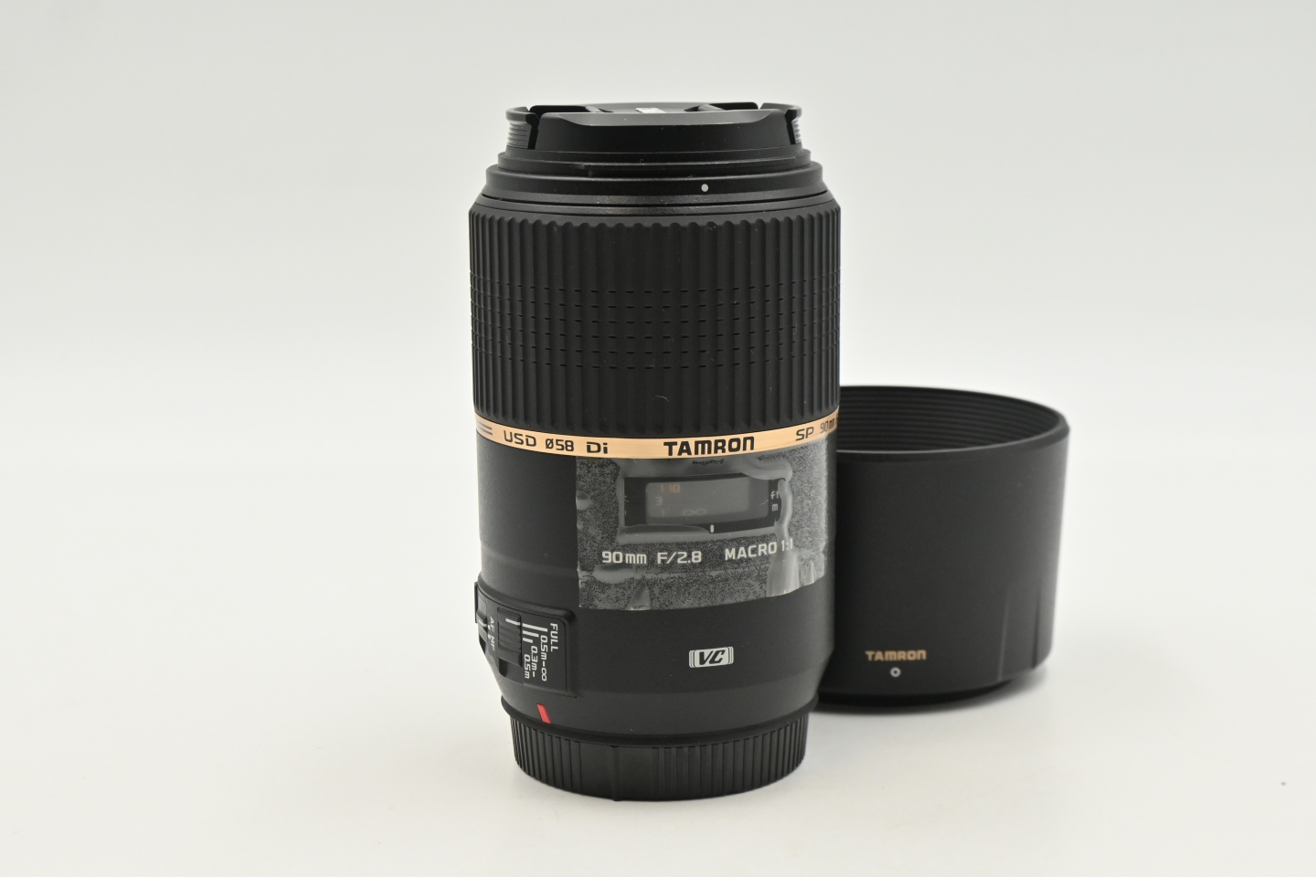 Tamron SP 90mm f/2.8 Di VC USD Macro