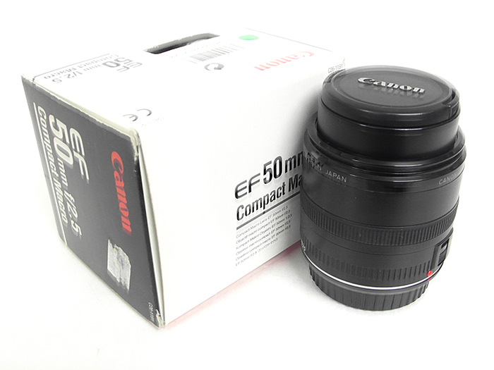 Canon EF 50mm f/2.5 Macro
