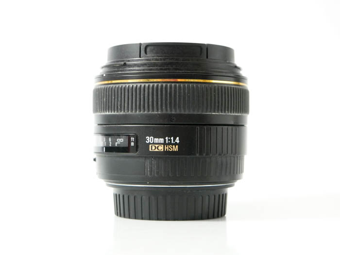 Sigma 30mm f/1.4 EX DC HSM