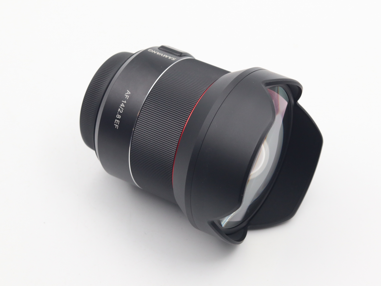 Samyang AF 14mm f/2.8