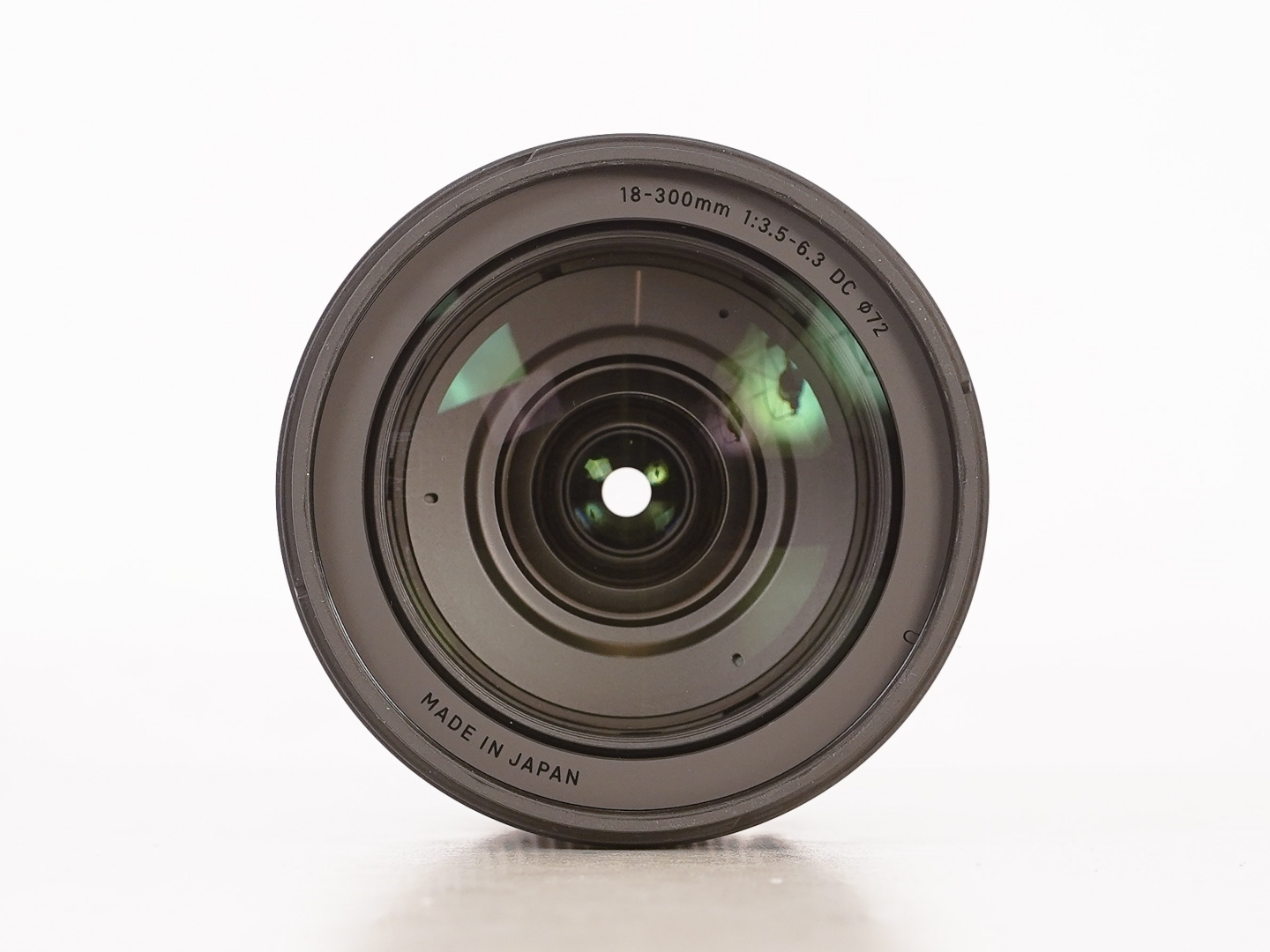 Sigma 18-300mm f/3.5-6.3 DC Macro OS HSM C