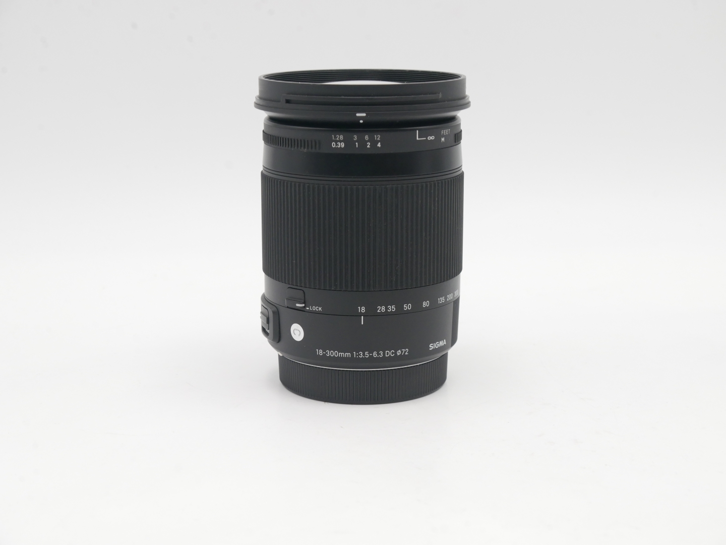 Sigma 18-300mm f/3.5-6.3 DC Macro OS HSM C