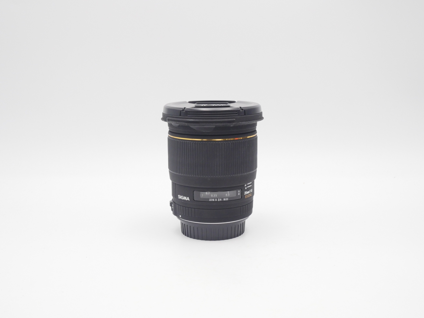 Sigma 20mm f/1.8 DG EX RF
