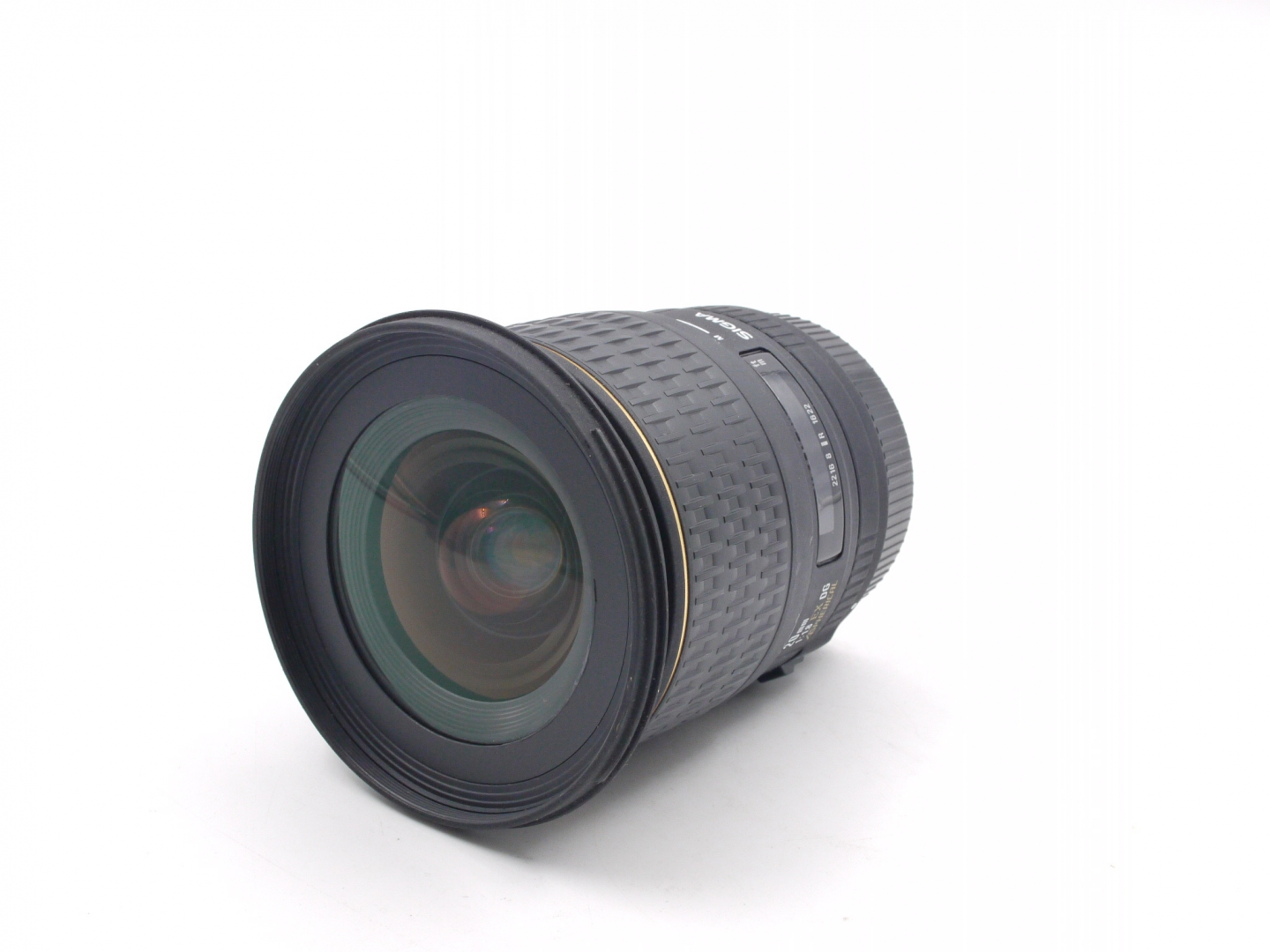 Sigma 20mm f/1.8 EX DG