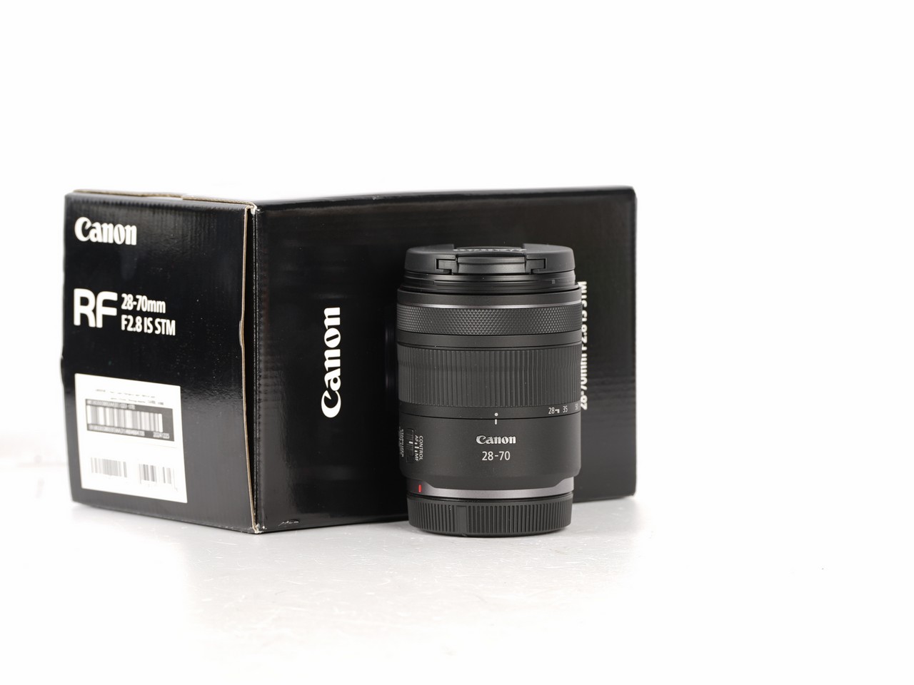 Canon RF 28-70mm f/2.8 IS STM