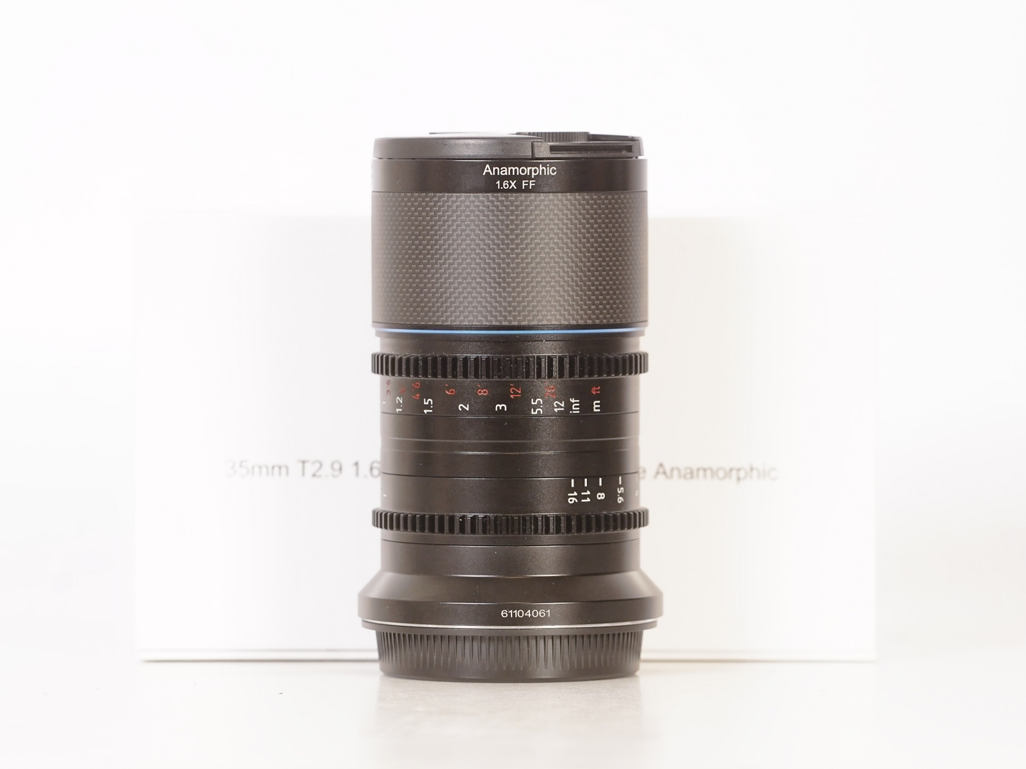 Sirui Saturn 35mm T2.9 1.6x FF Anamorphic (Blue Flare)