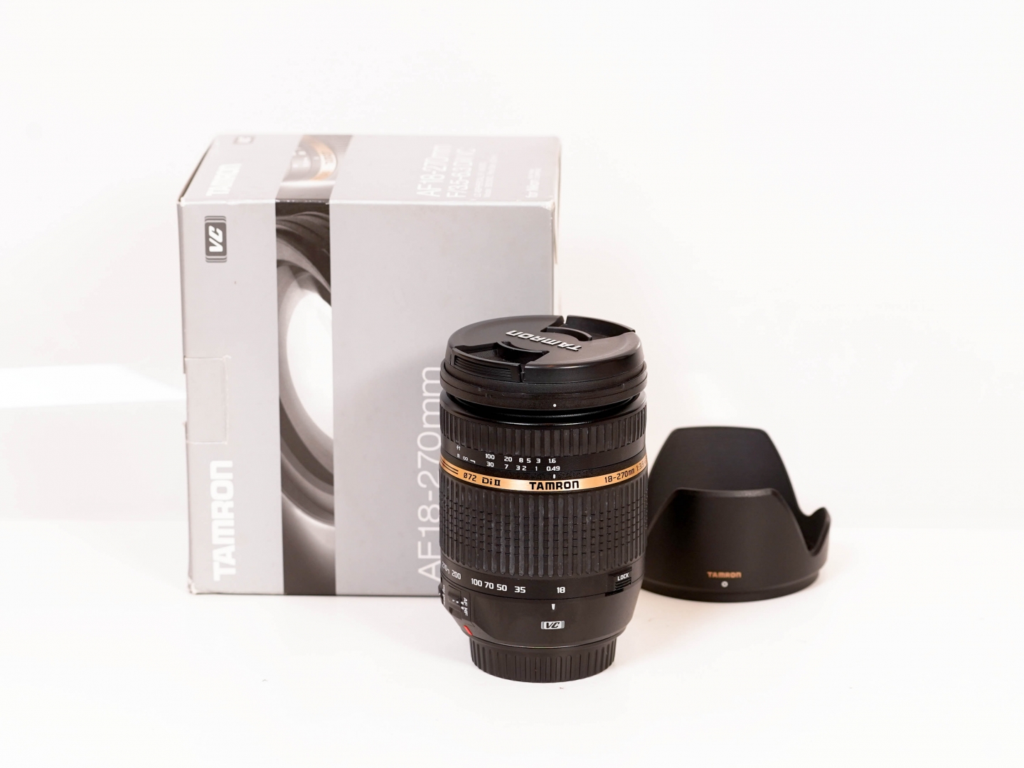 Tamron AF 18-270mm f/3.5-6.3 Di II VC LD