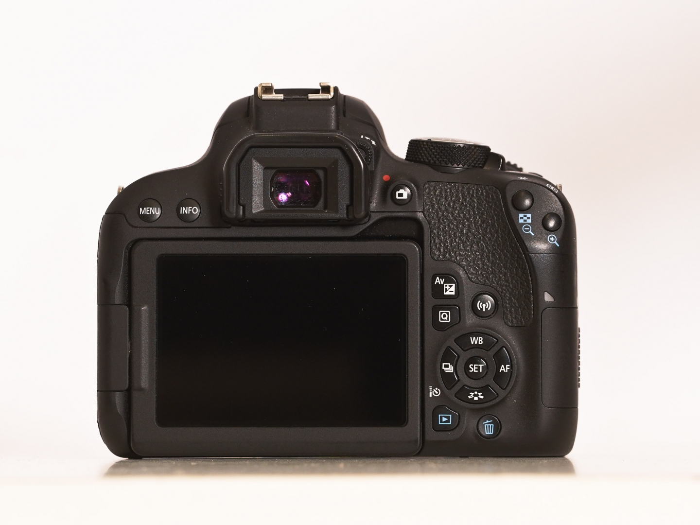 Canon 800D