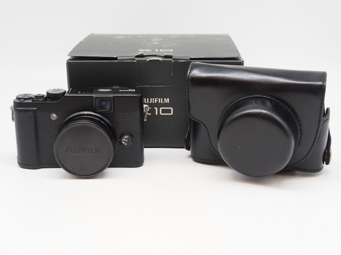 Fujifilm X10