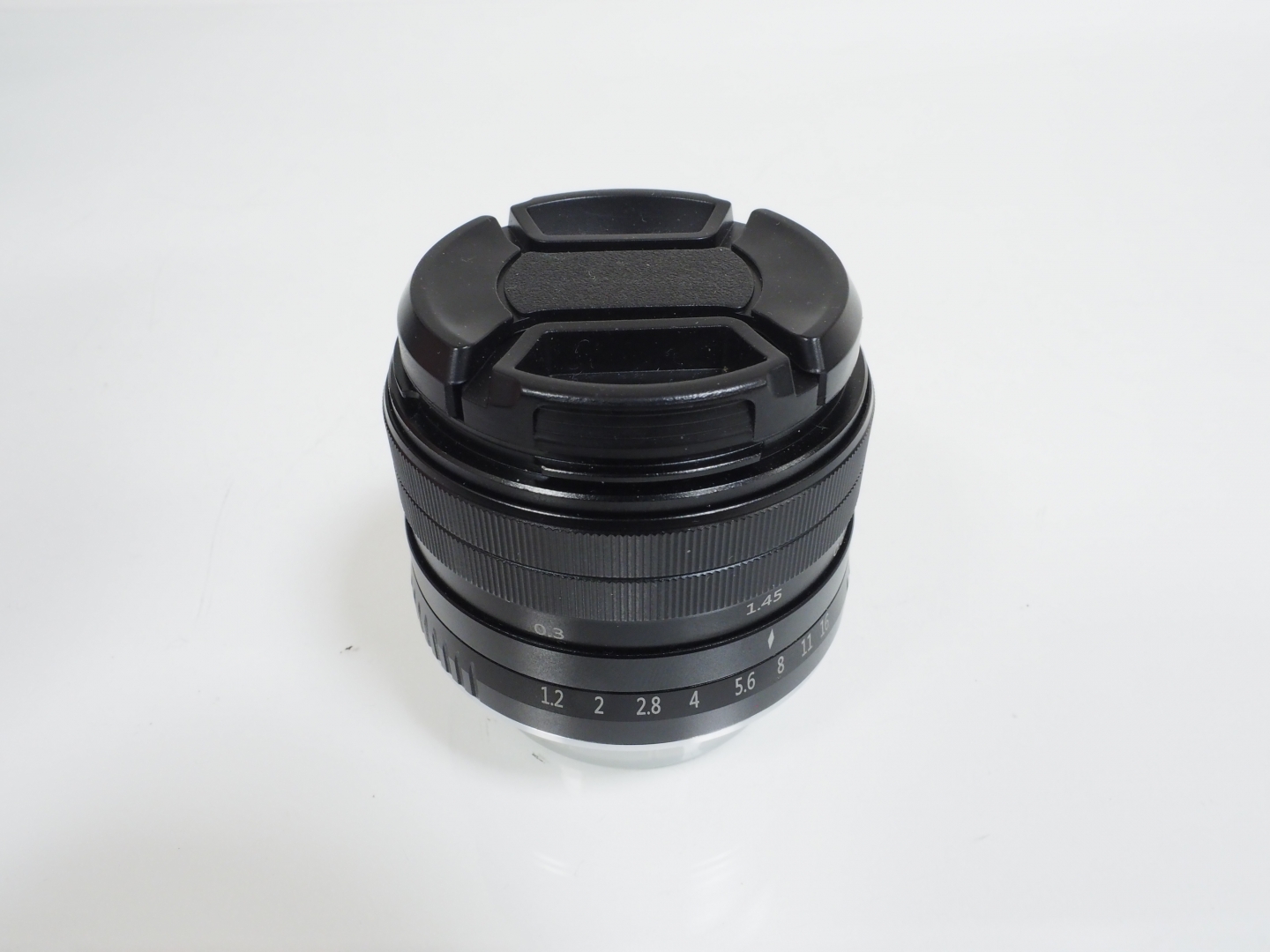 Neewer 35mm f/1.2