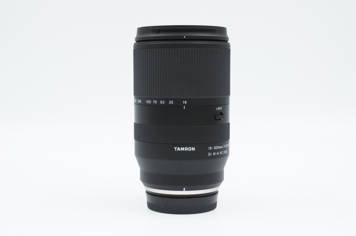 Tamron 18-300mm f/3.5-6.3 Di III-A VC VXD