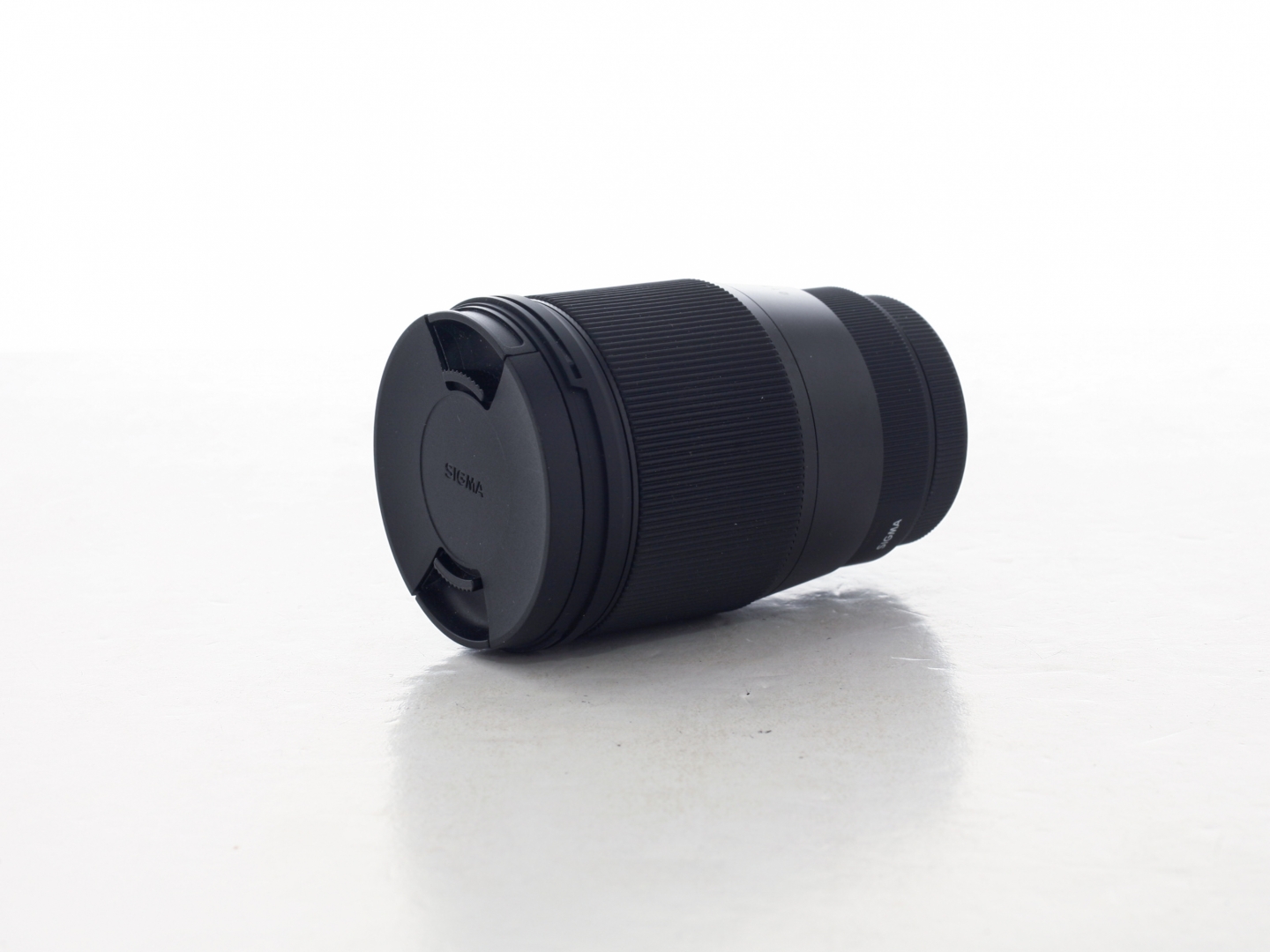 Sigma 16mm f/1.4 DC DN C
