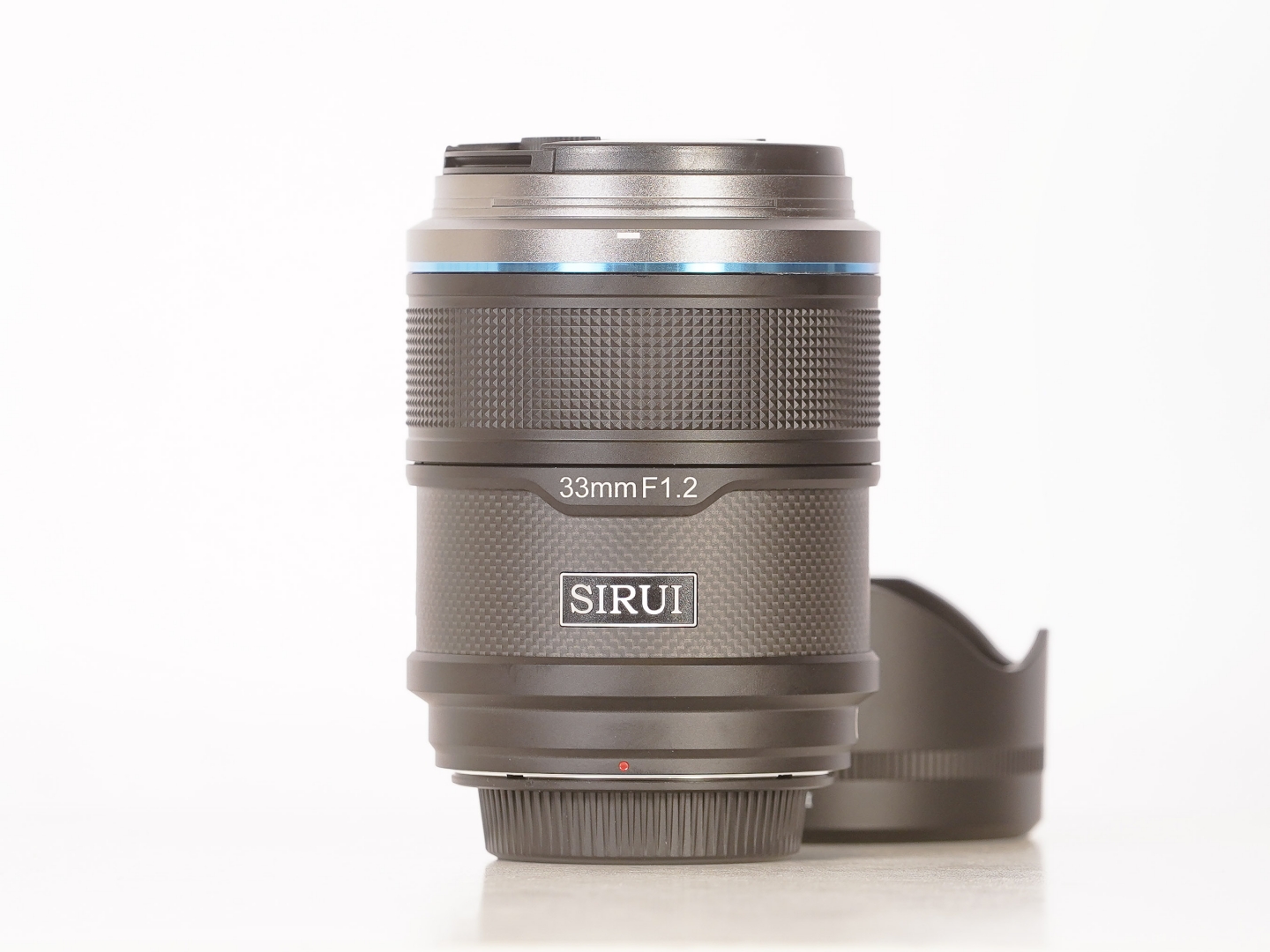 Sirui 33mm f/1.2 Sniper Series