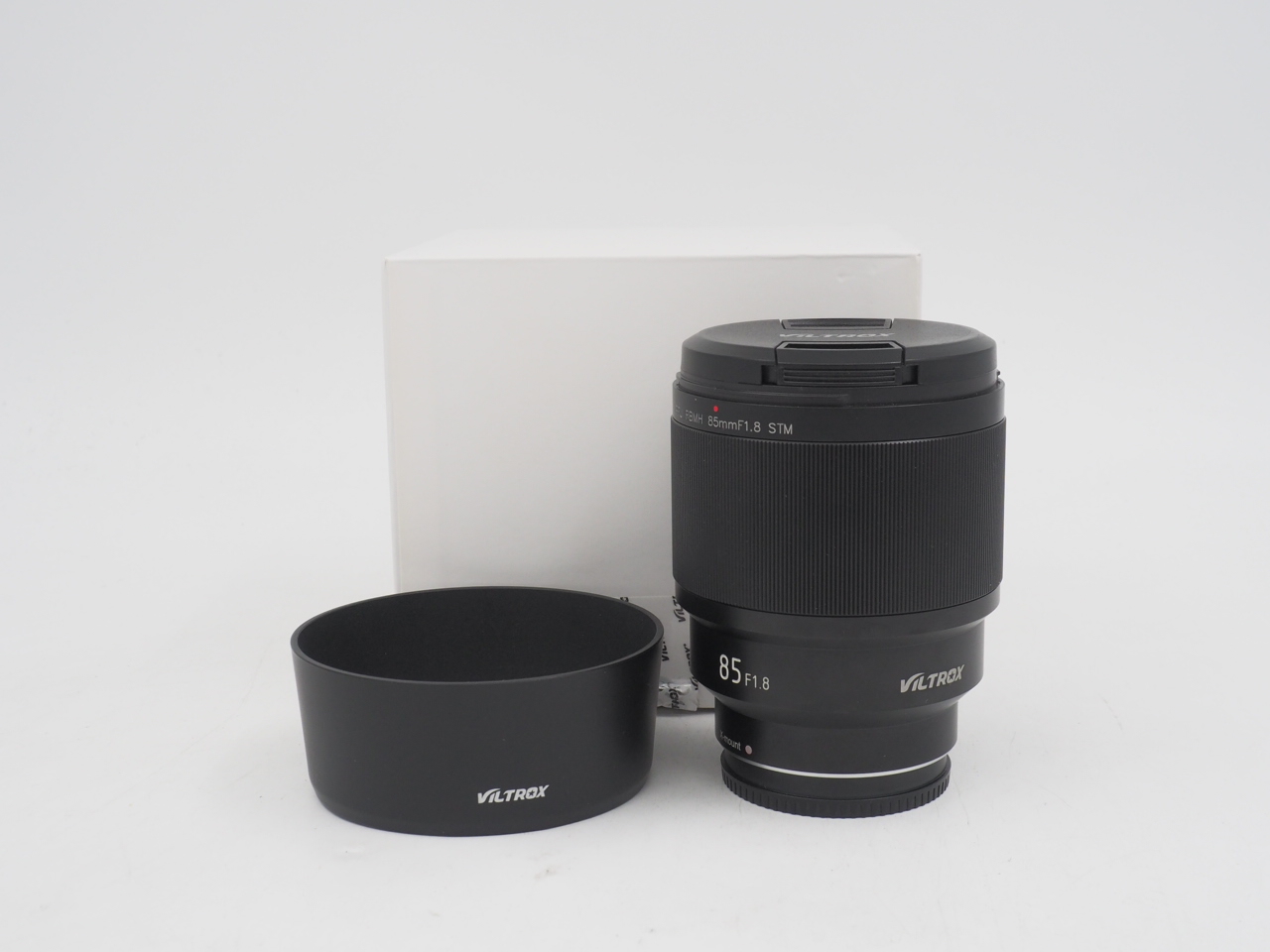 Viltrox PFU RBMH 85mm f/1.8 STM