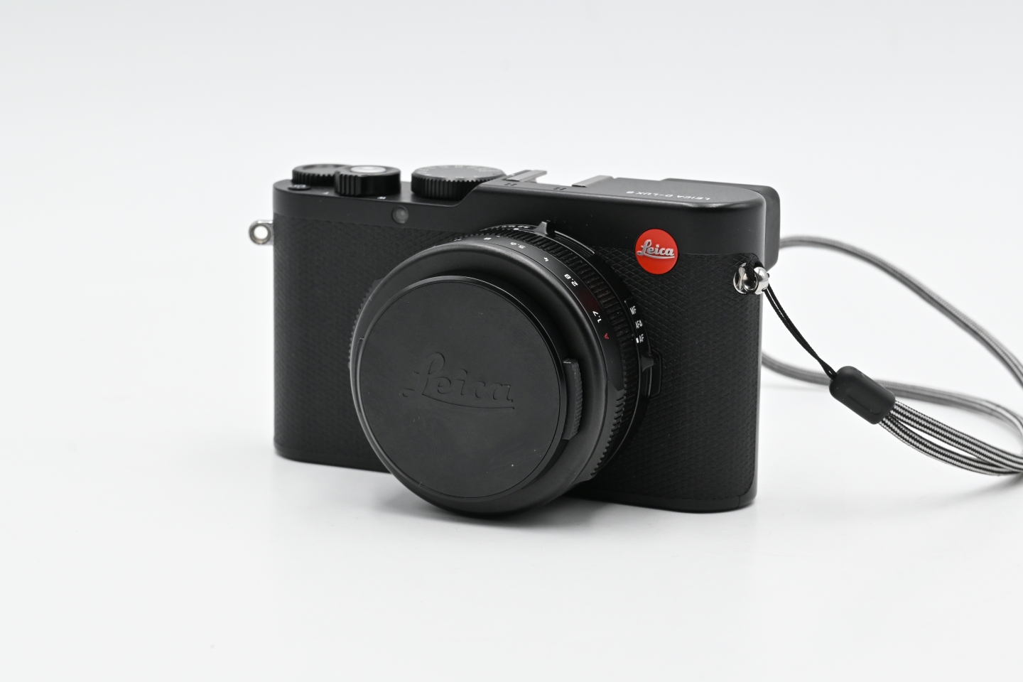 Leica D-Lux 8
