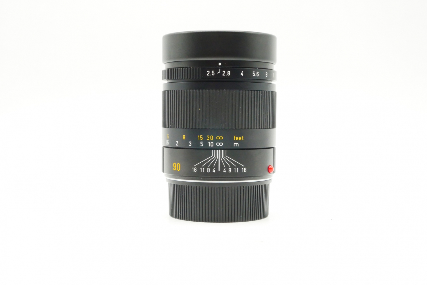 Leica Summarit-M 90mm f/2.4