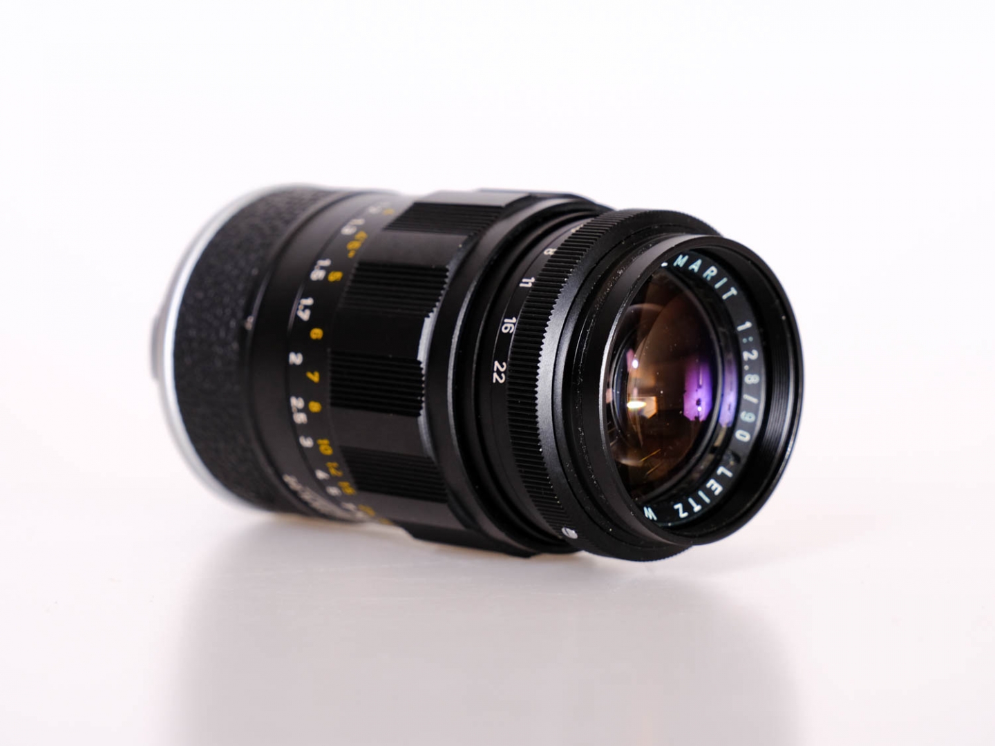 Leica M Elmarit 90mm f/2.8