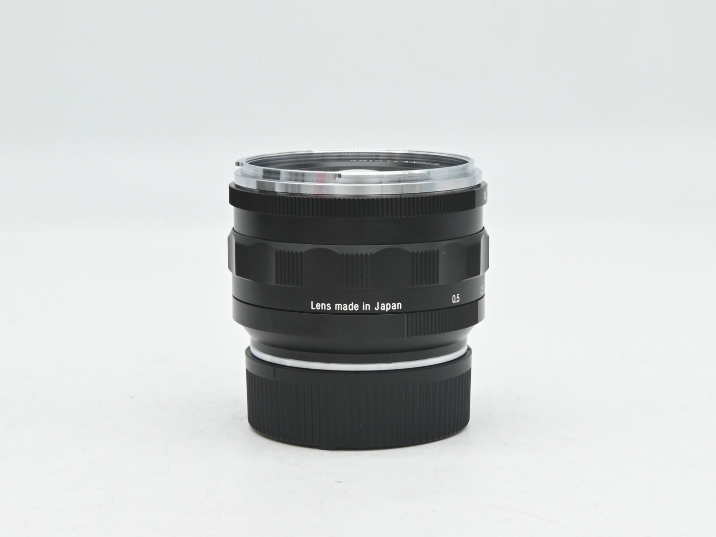 Voigtlander 40mm f/1.2 Nokton