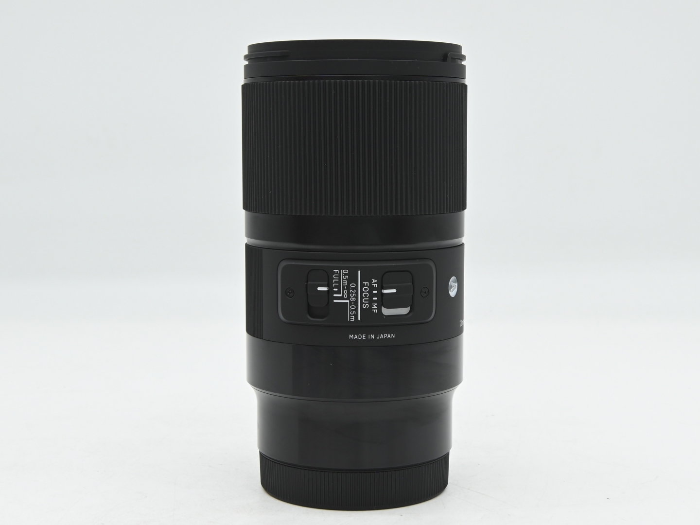 Sigma 70mm f/2.8 DG Macro Art