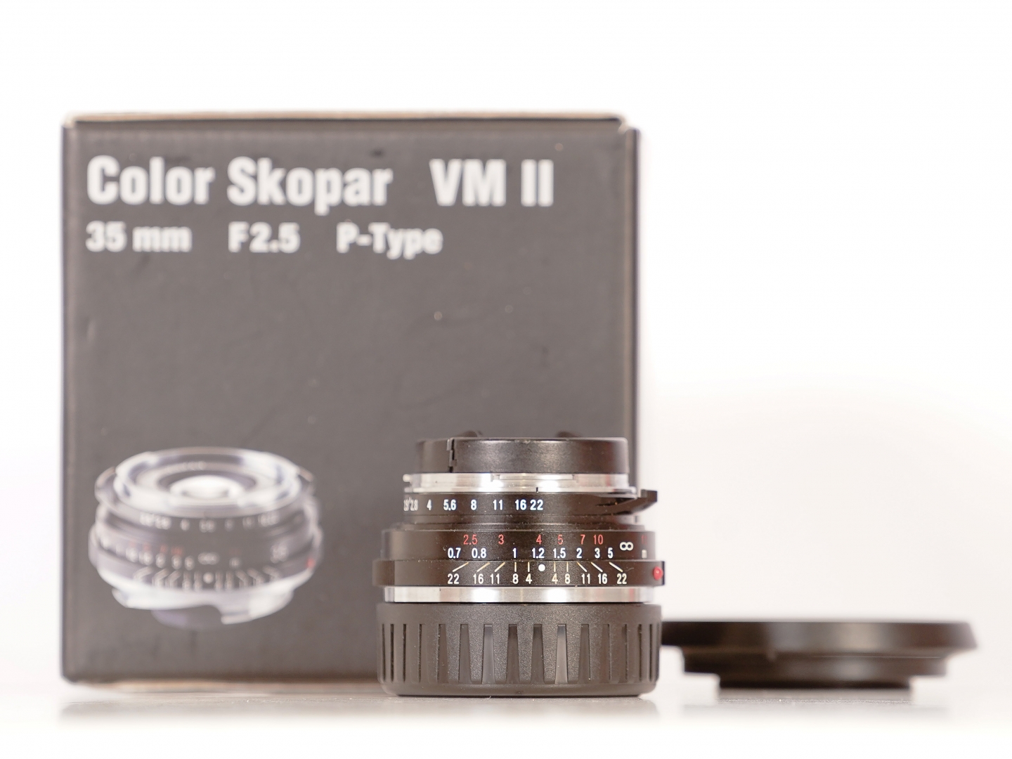 Voigtlander VM 35mm f/2.5 Color Skopar II