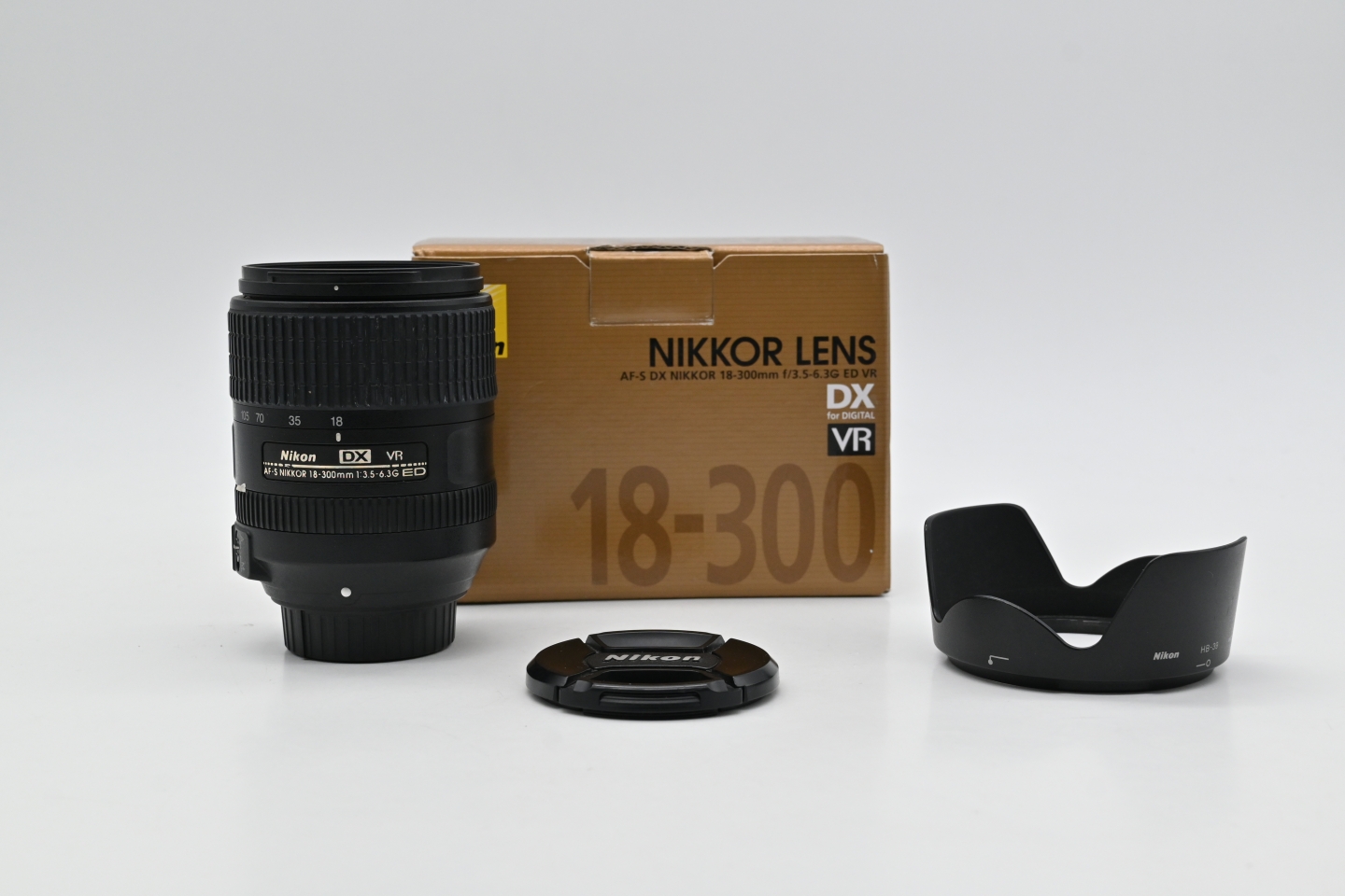 Nikon AF-S DX 18-300mm f/3.5-6.3 ED VR