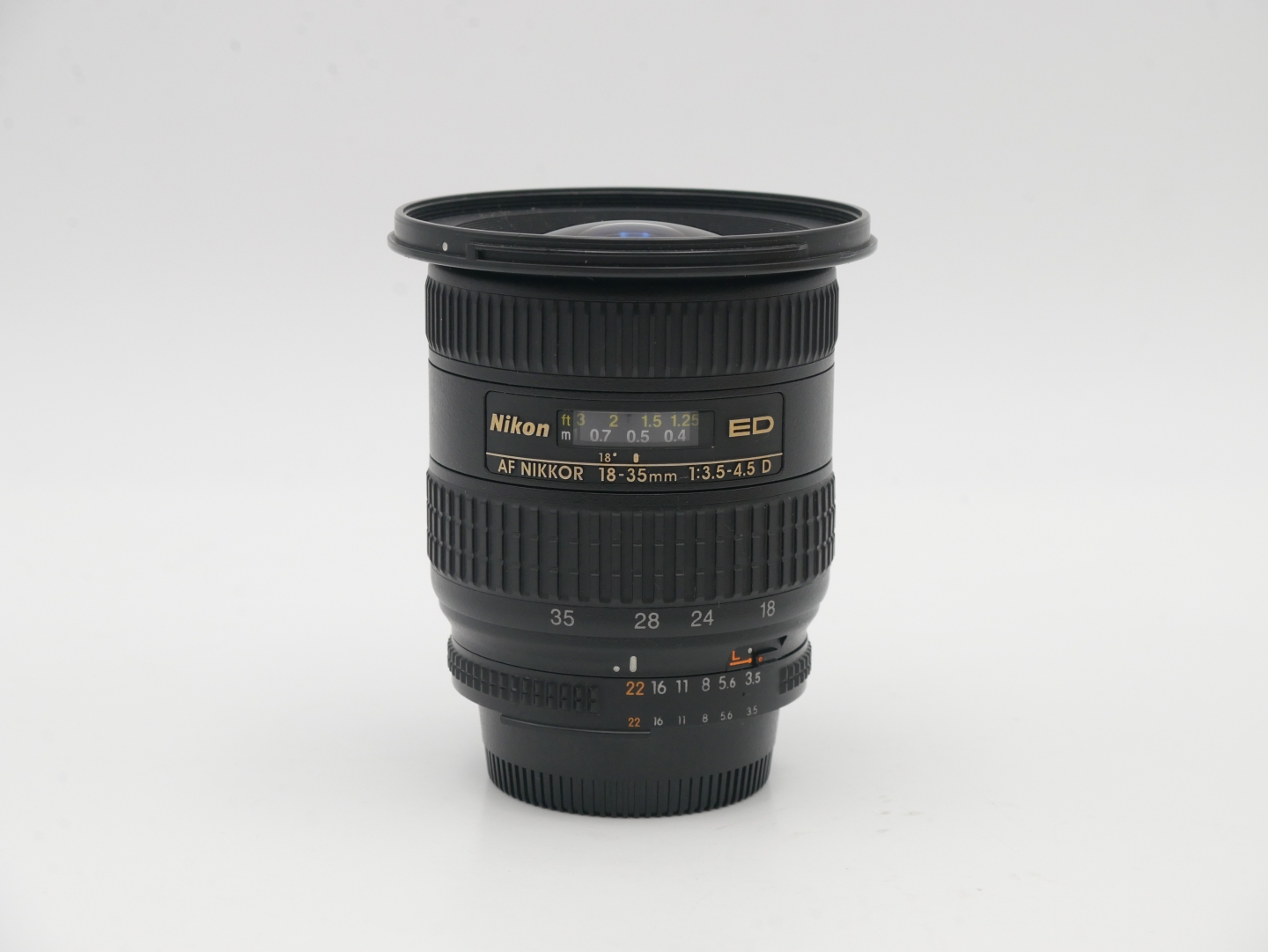 Nikon AF 18-35mm f/3.5-4.5 D IF ED