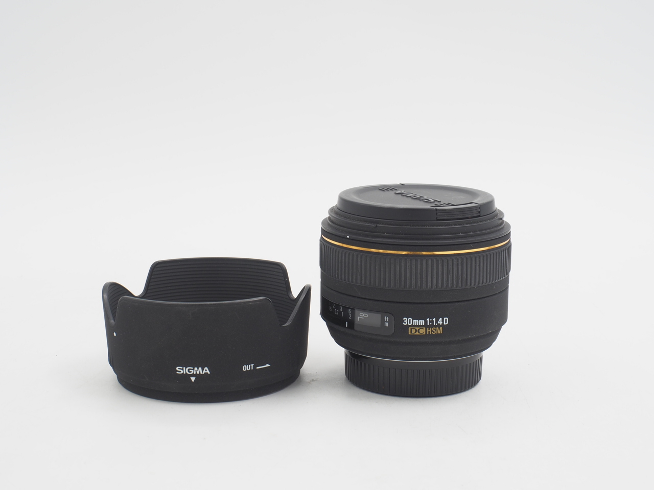 Sigma 30mm f/1.4 EX DC HSM