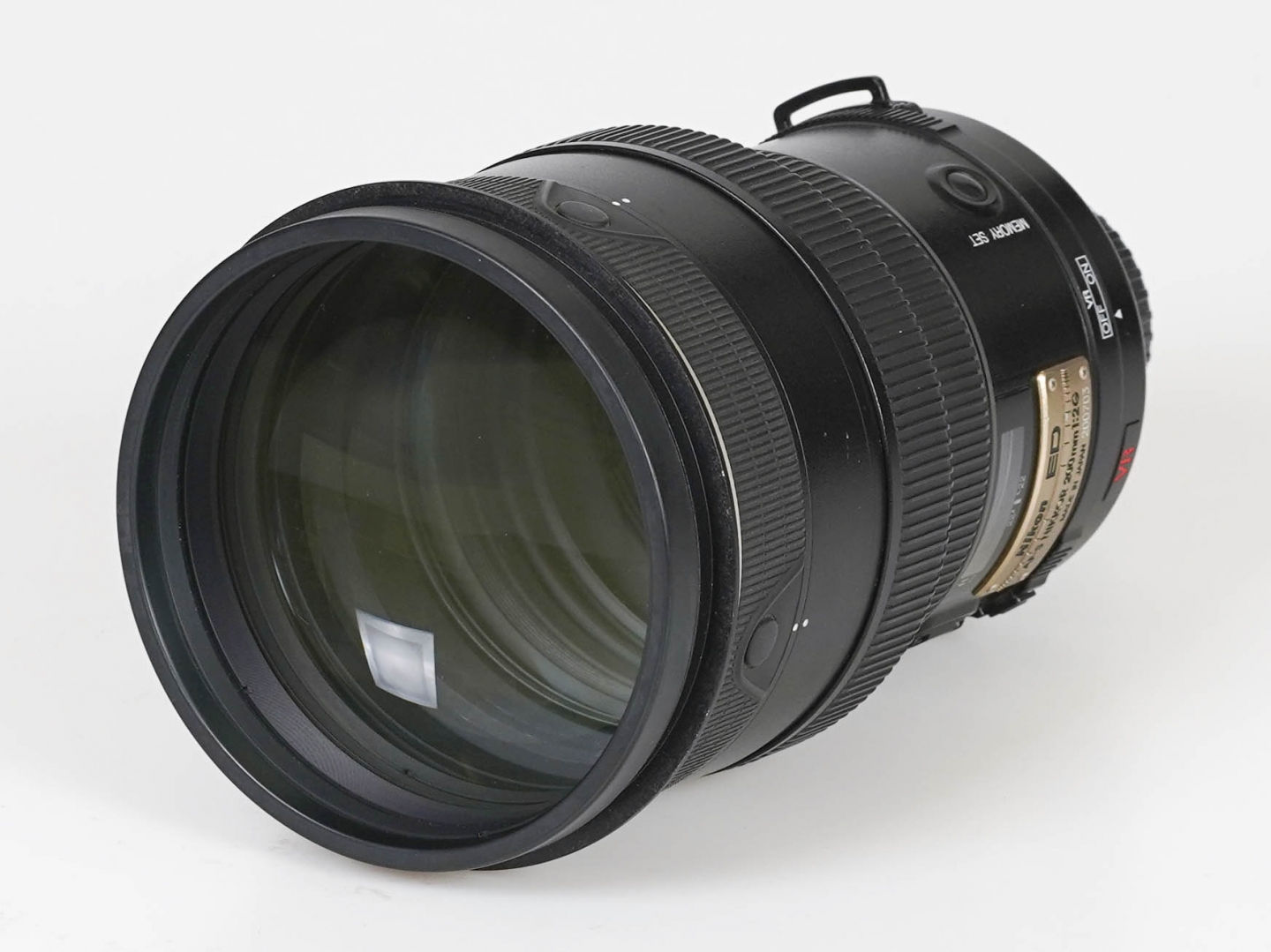 Nikon AF-S 200mm f/2 G ED VR