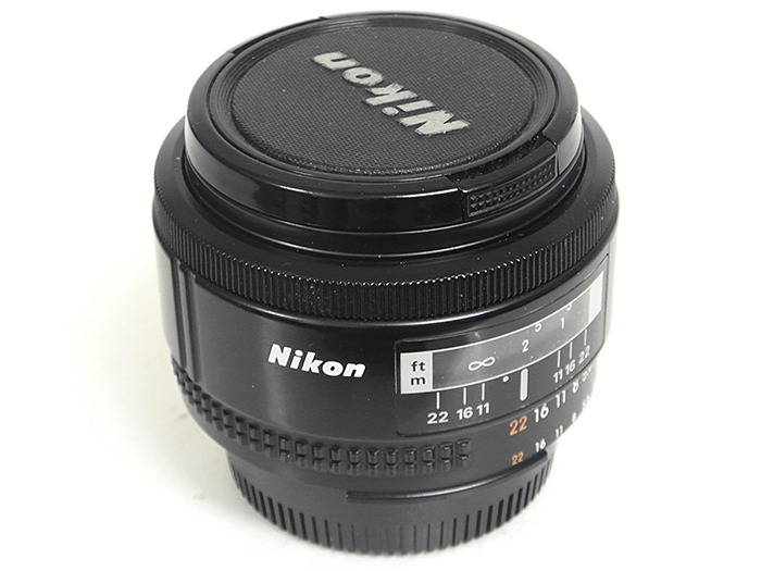 Nikon AF 28mm f/2.8