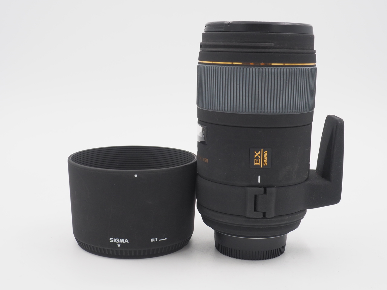 Sigma 150mm F/2.8 APO EX DG HSM Macro