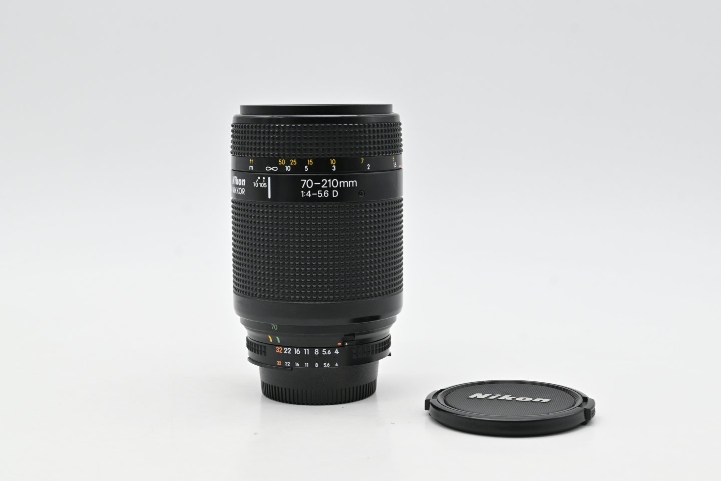Nikon AF 70-210mm f/4-5.6 D