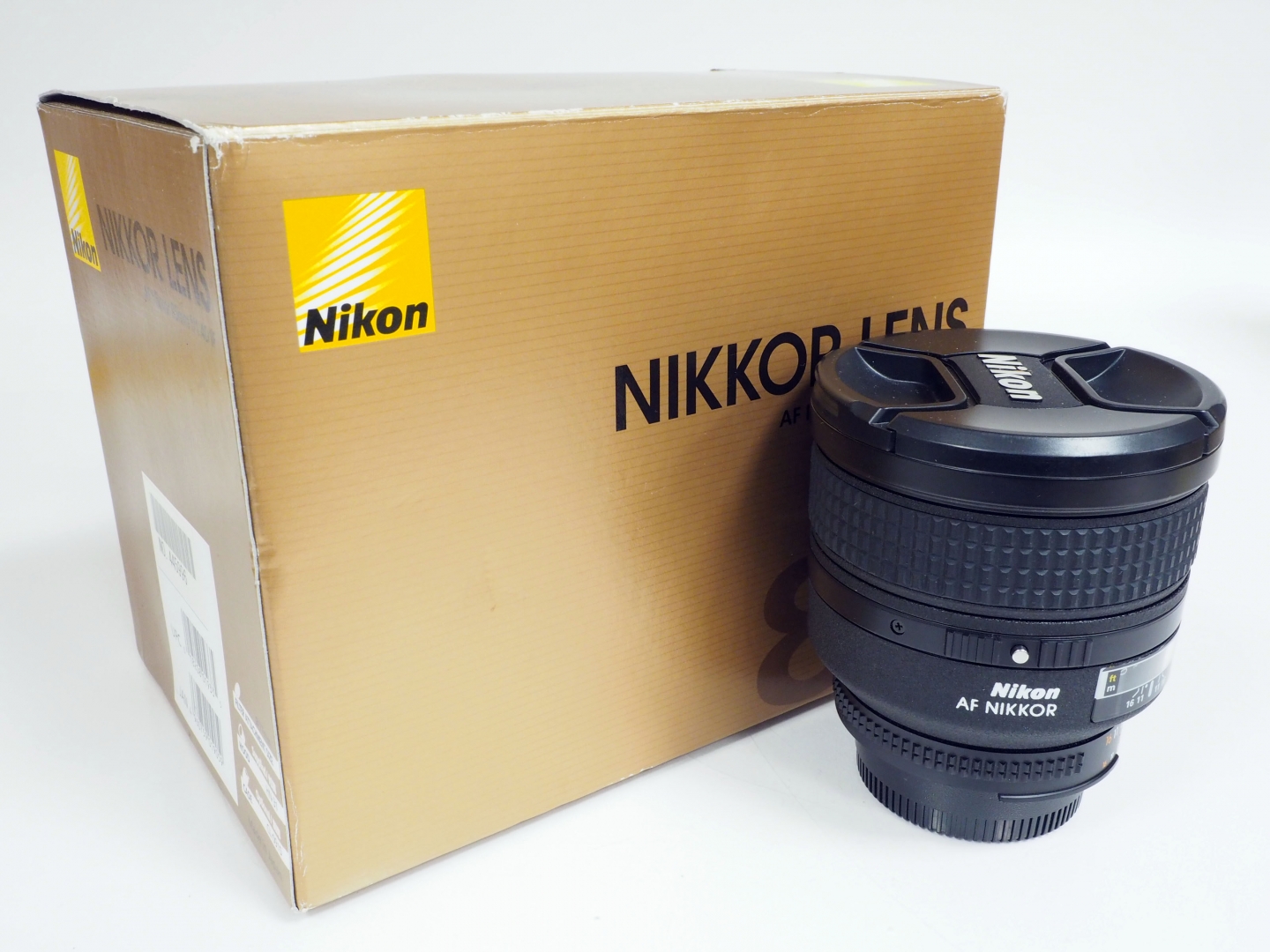Nikon AF 85mm f/1.4 D