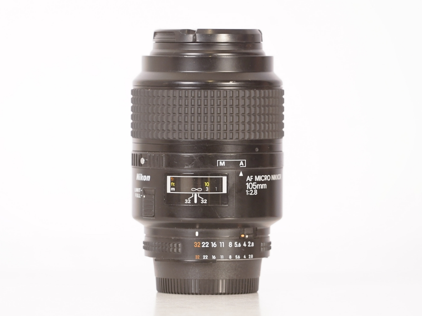 Nikon 105mm f/2.8 AF Micro