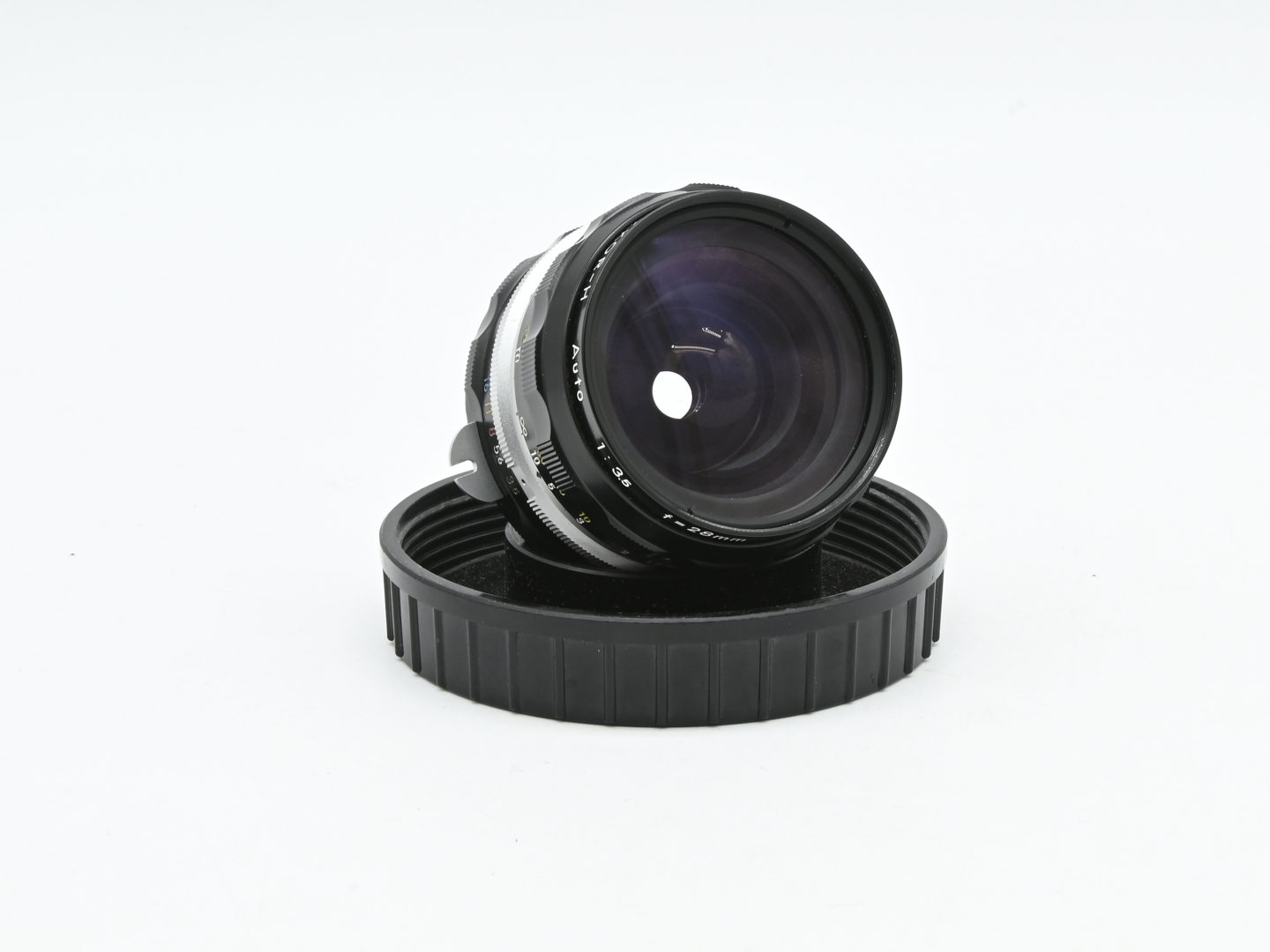 Nikon 28mm f/3.5 Ai