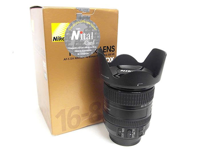 Nikon AF-S DX 16-85mm f/3.5-5.6 G ED VR