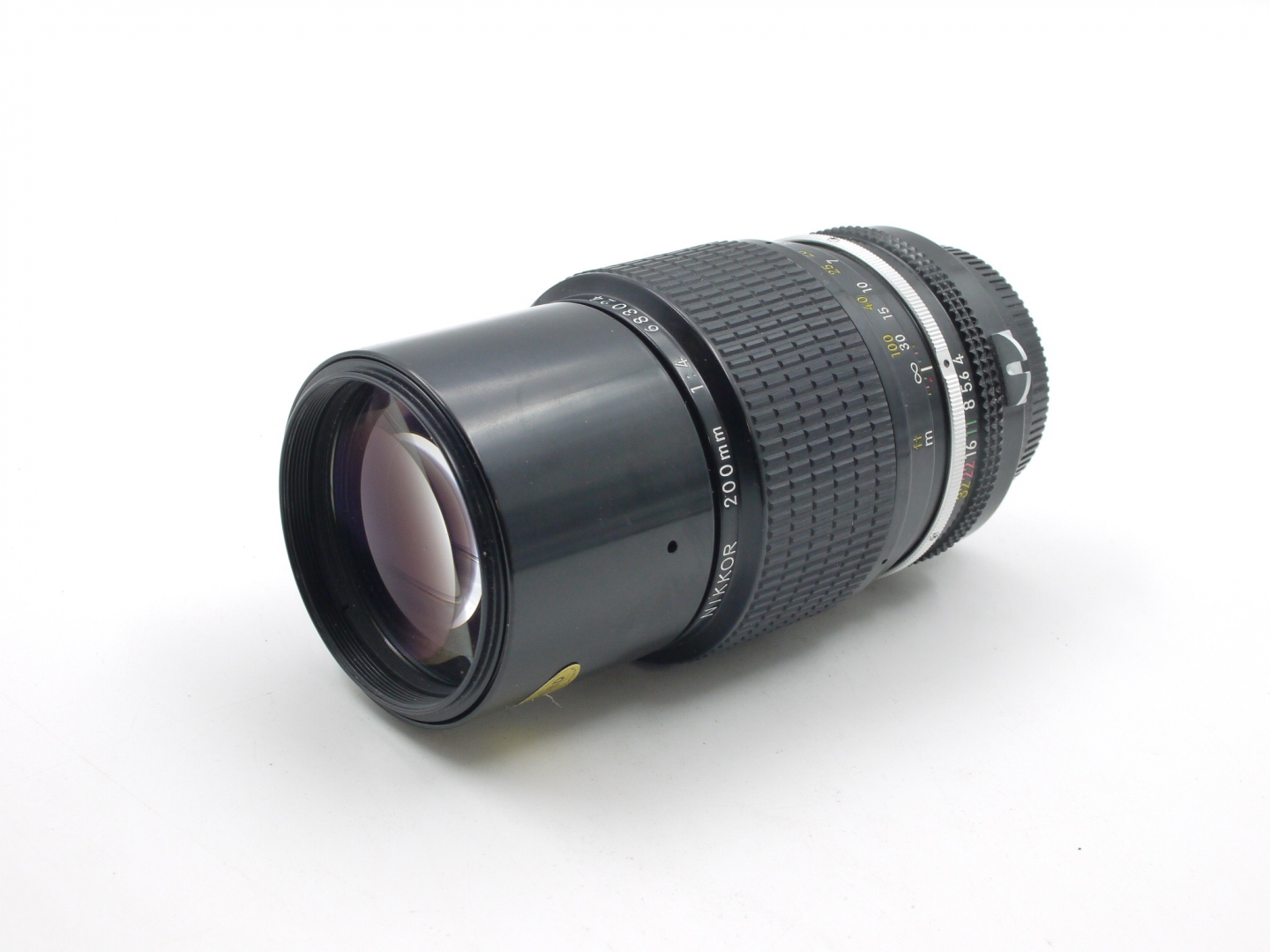 Nikon 100mm f/2.8 Ai-s