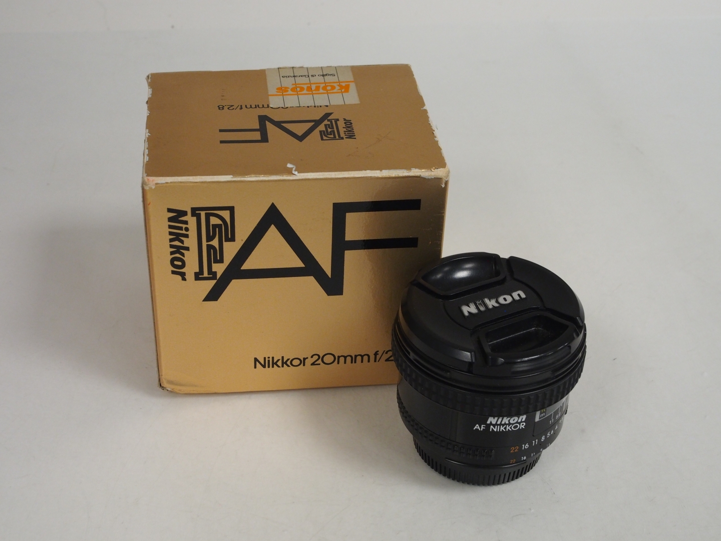 Nikon AF 20mm f/2.8