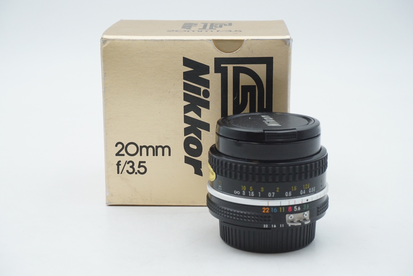 Nikon 20mm f/3.5 Ai