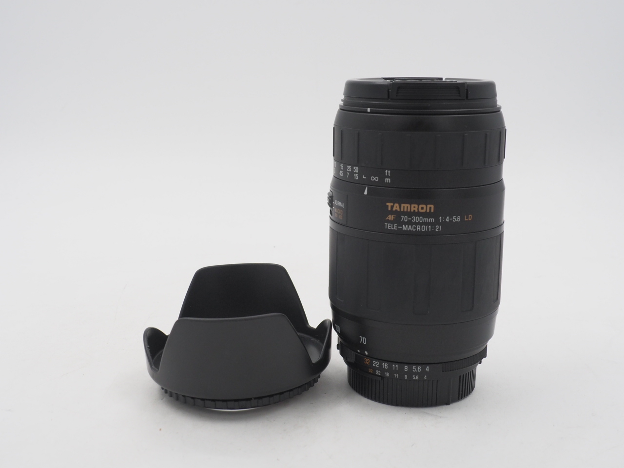 Sigma AF 70-300mm f/4-5.6 DL Macro
