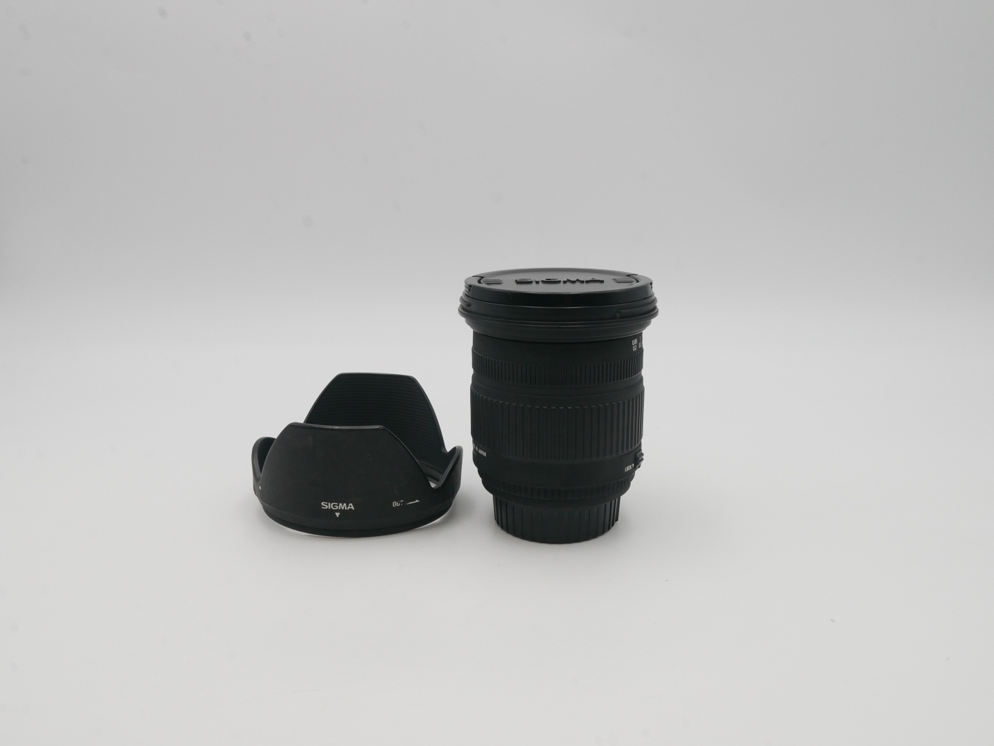 Sigma 17-70mm f/2.8-4.5 DC