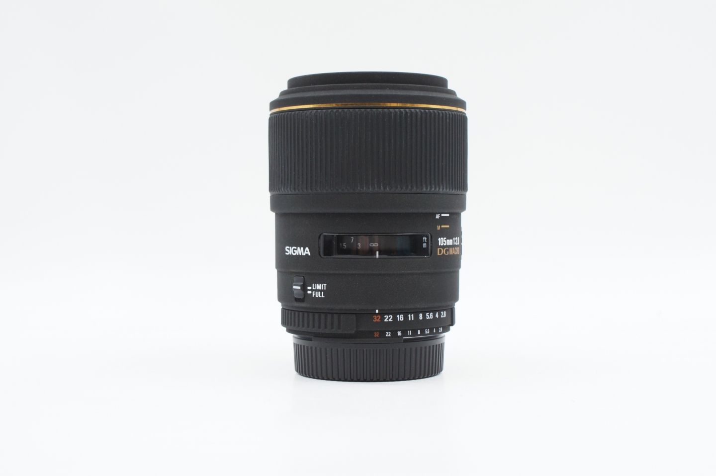 Sigma 105mm f/2.8 EX DG Macro