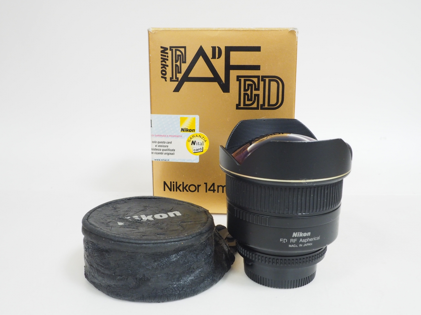 Nikon AF 14mm f/2.8 D ED