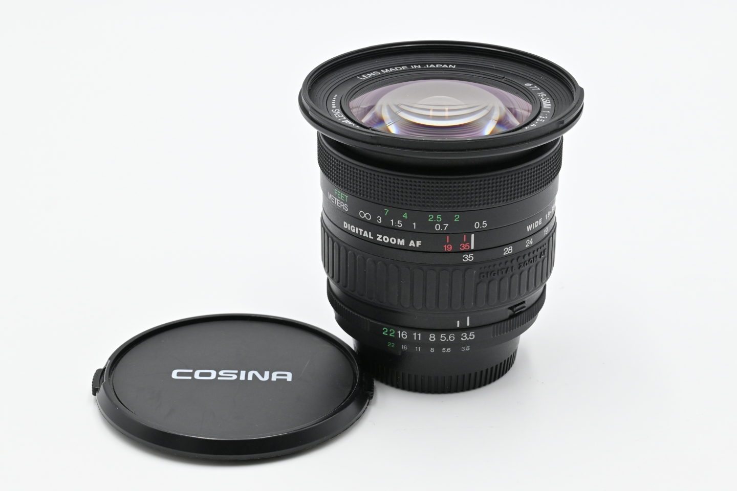Cosina 19-35mm f/3.5-4.5