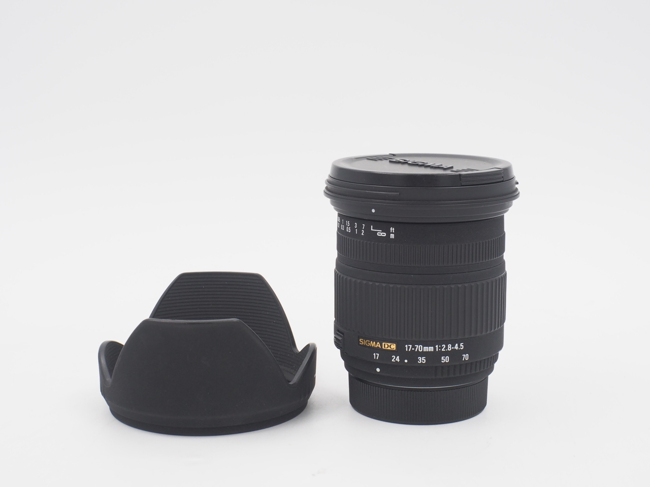Sigma 17-70mm f/2.8-4.5 DC Macro