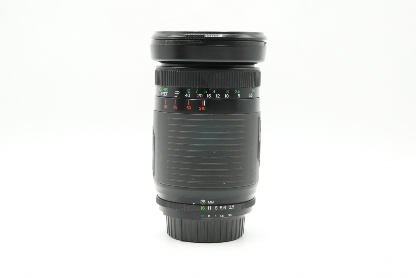 Cosina 28-210mm f/3.5-5.6 MC