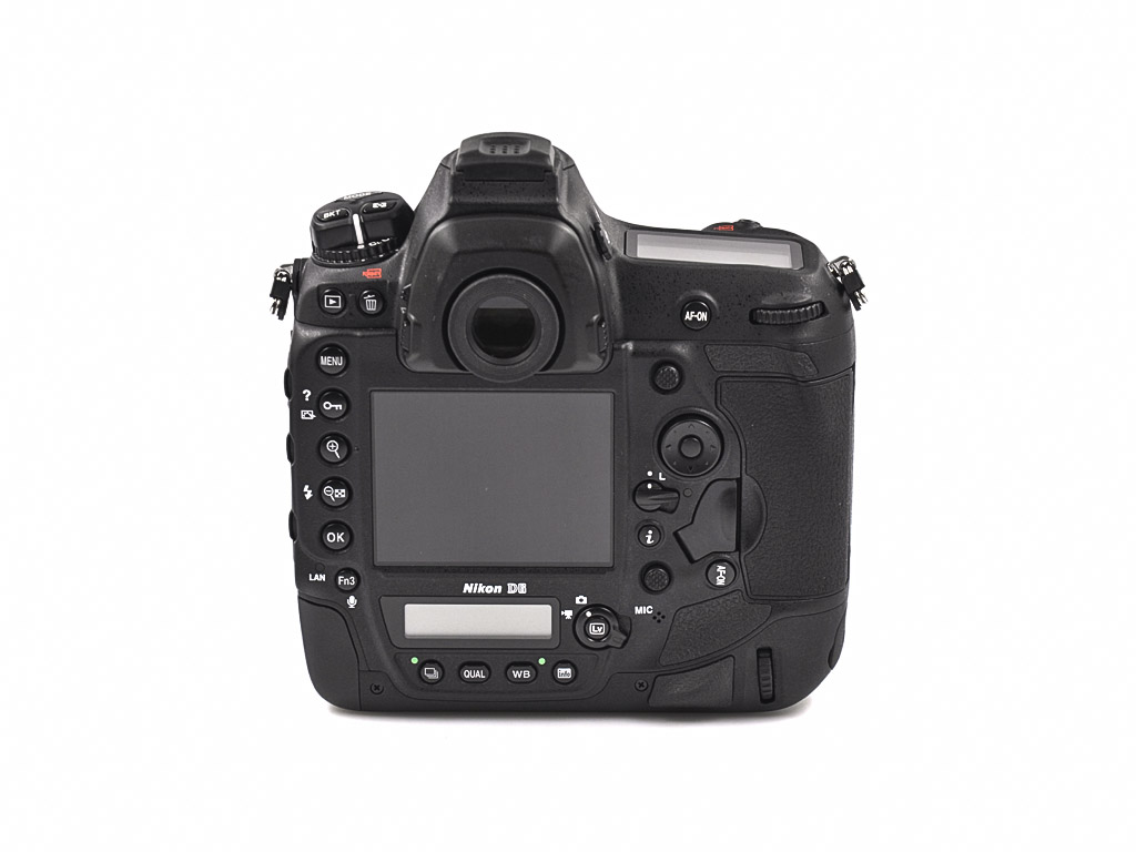 Nikon D6