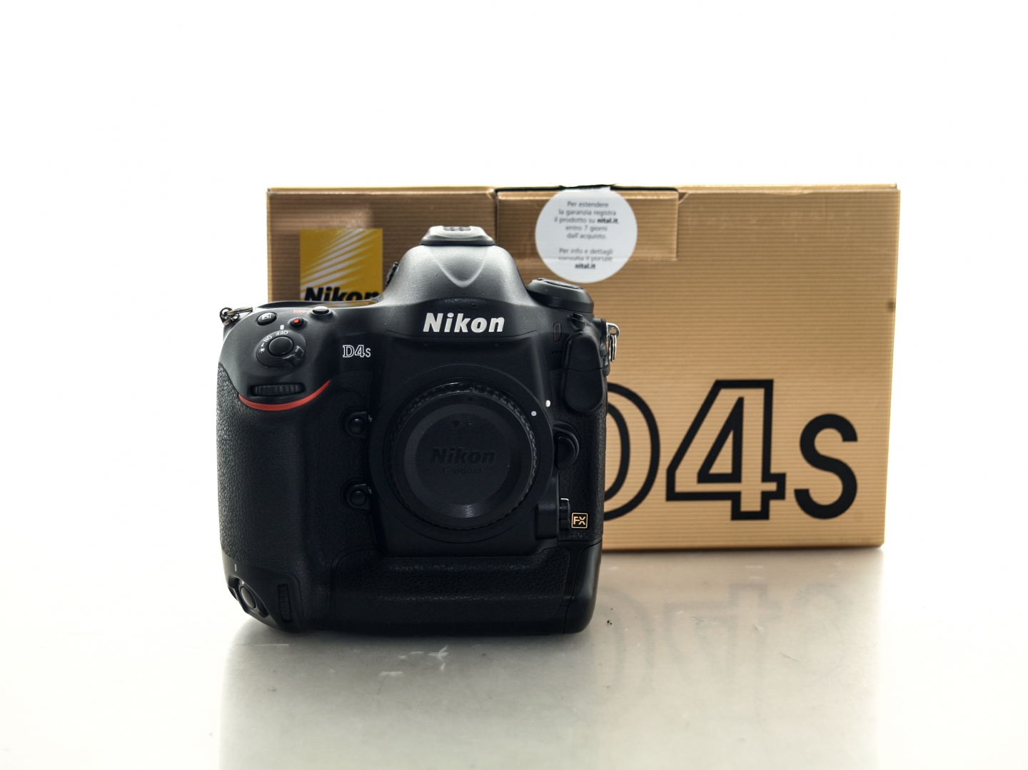 Nikon D4s